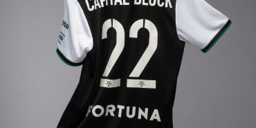 1644403037_Capital_Block_Legia_Warsaw_Shirt__1_
