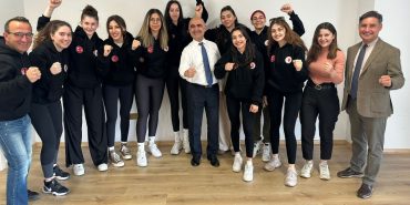 Screenshot_20230517-010110_Gmail