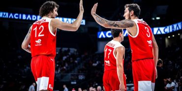 ee3281bd-sadik-emir-kabaca-yigitcan-saybir-celebrate-turkey-fiba