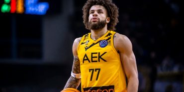 9be162e7-hunter-hale-focuses-aek-basketball-champions-league