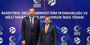 1758535243_TBF_Ba__kan___Hidayet_T__rko__lu_ve_Turkcell_Genel_M__d__r___Dr._Ali_Taha_Ko__