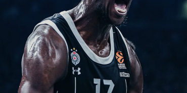 HMm52IxWUAAunz0